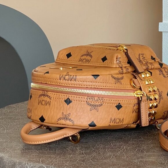 New MCM Baby Stark Stud Backpack Brand - Picture 4 of 9